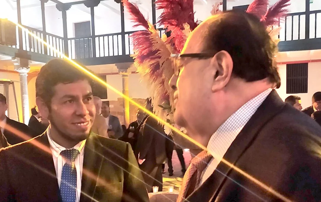 Iván Hurtado con Julio Velarde, presidente del Banco Central de Reserva